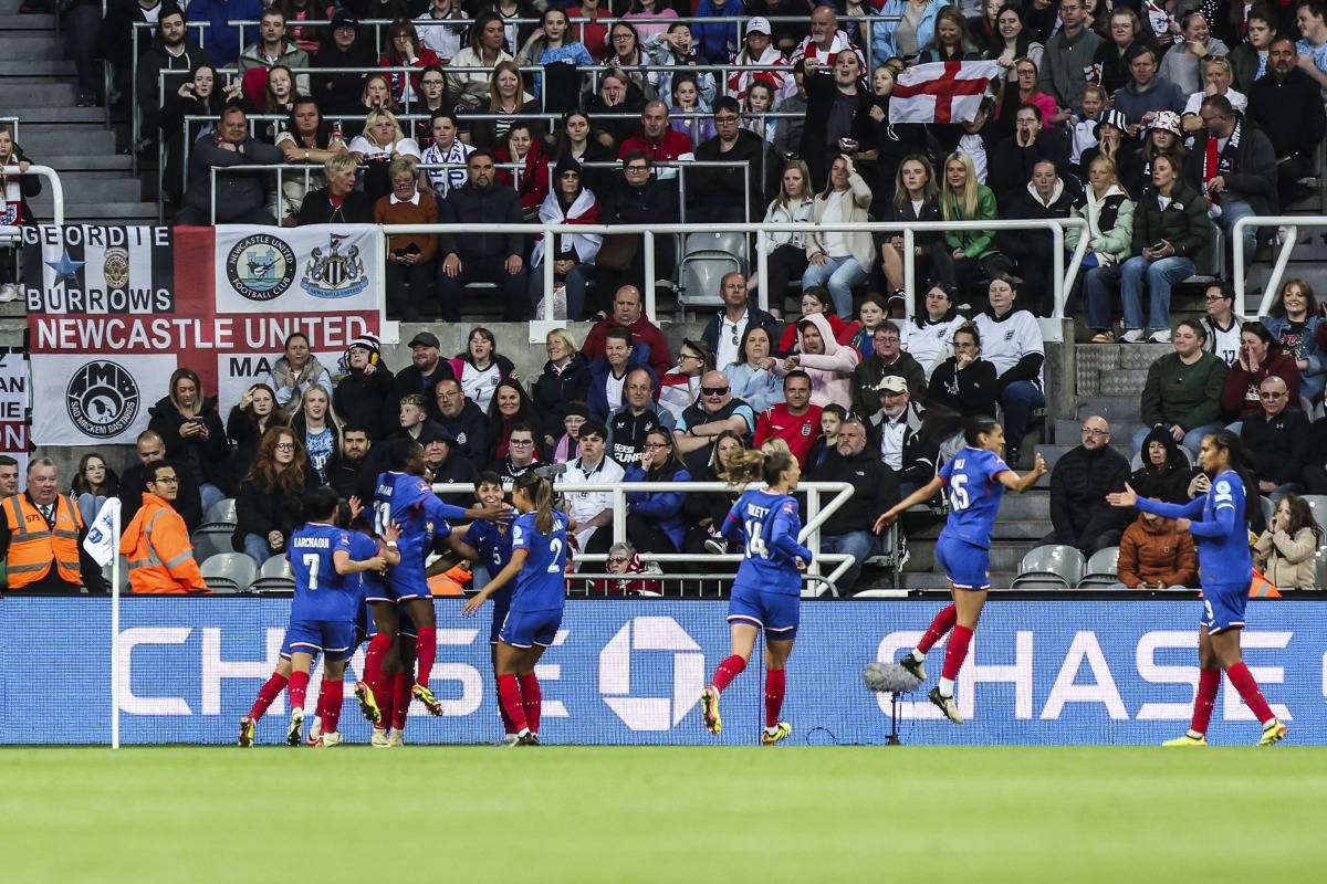 关于乌克兰取胜晋级，战胜对手晋级欧洲国家联赛半决赛的信息