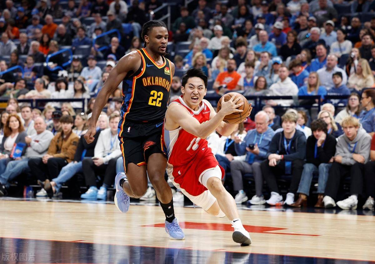 日本篮球赛事开幕，吸引众多球迷关注