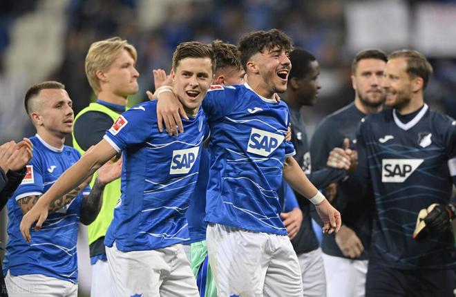 开云体育在线-柏林赫塔主场不敌对手竞争局势严峻的简单介绍