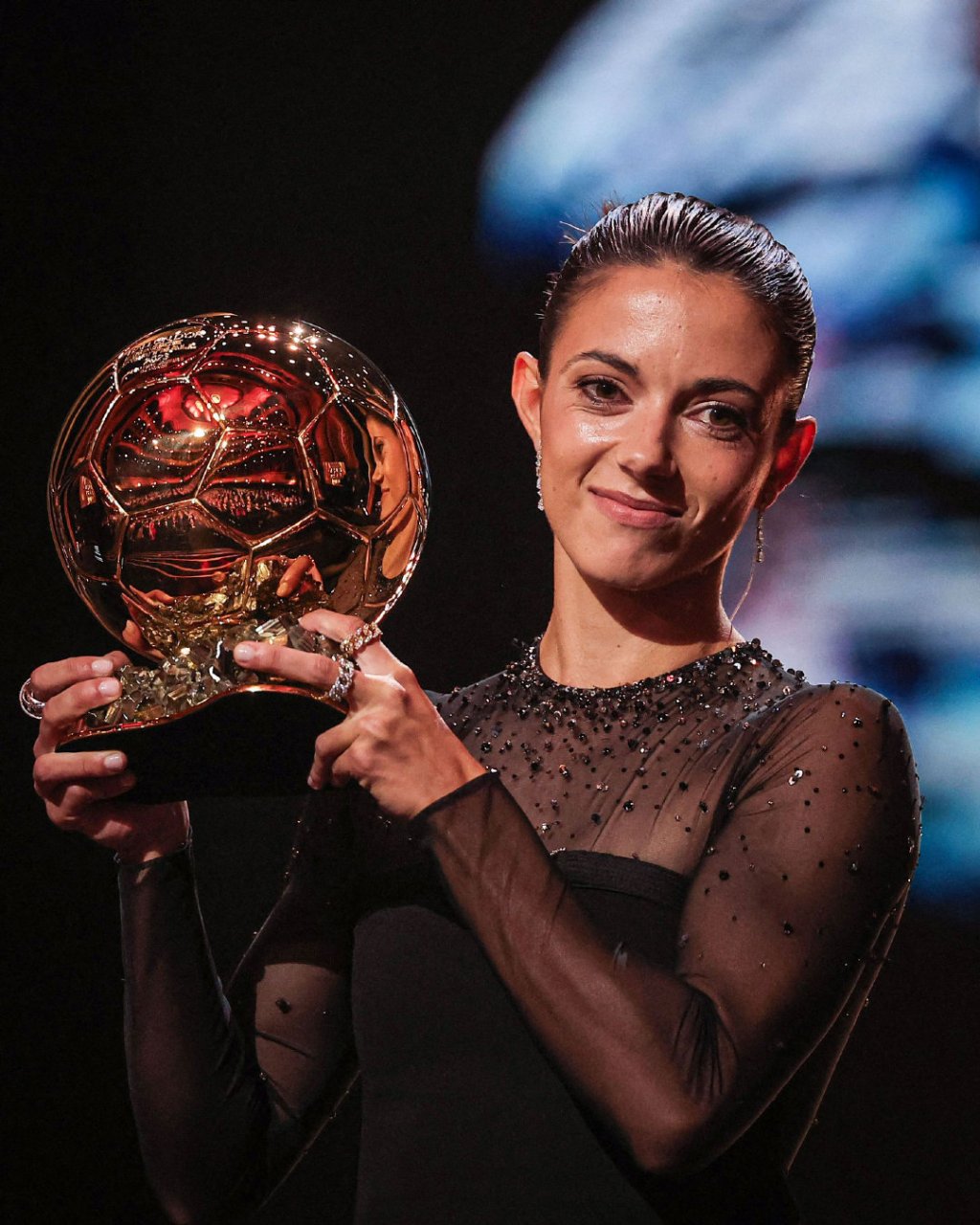 国际足球联赛：女性选手实力展现