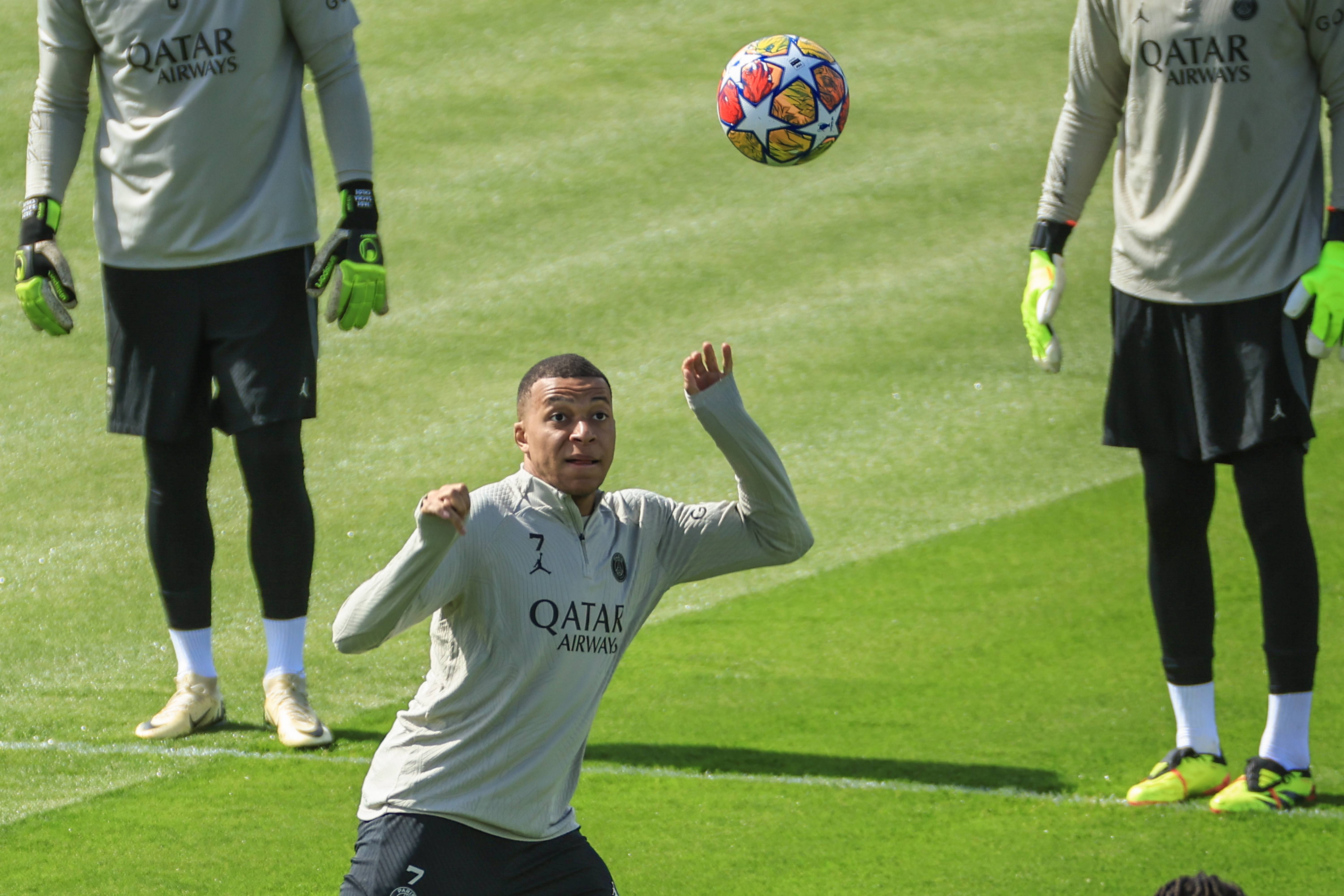 巴西足球明星在巴黎圣日耳曼效力