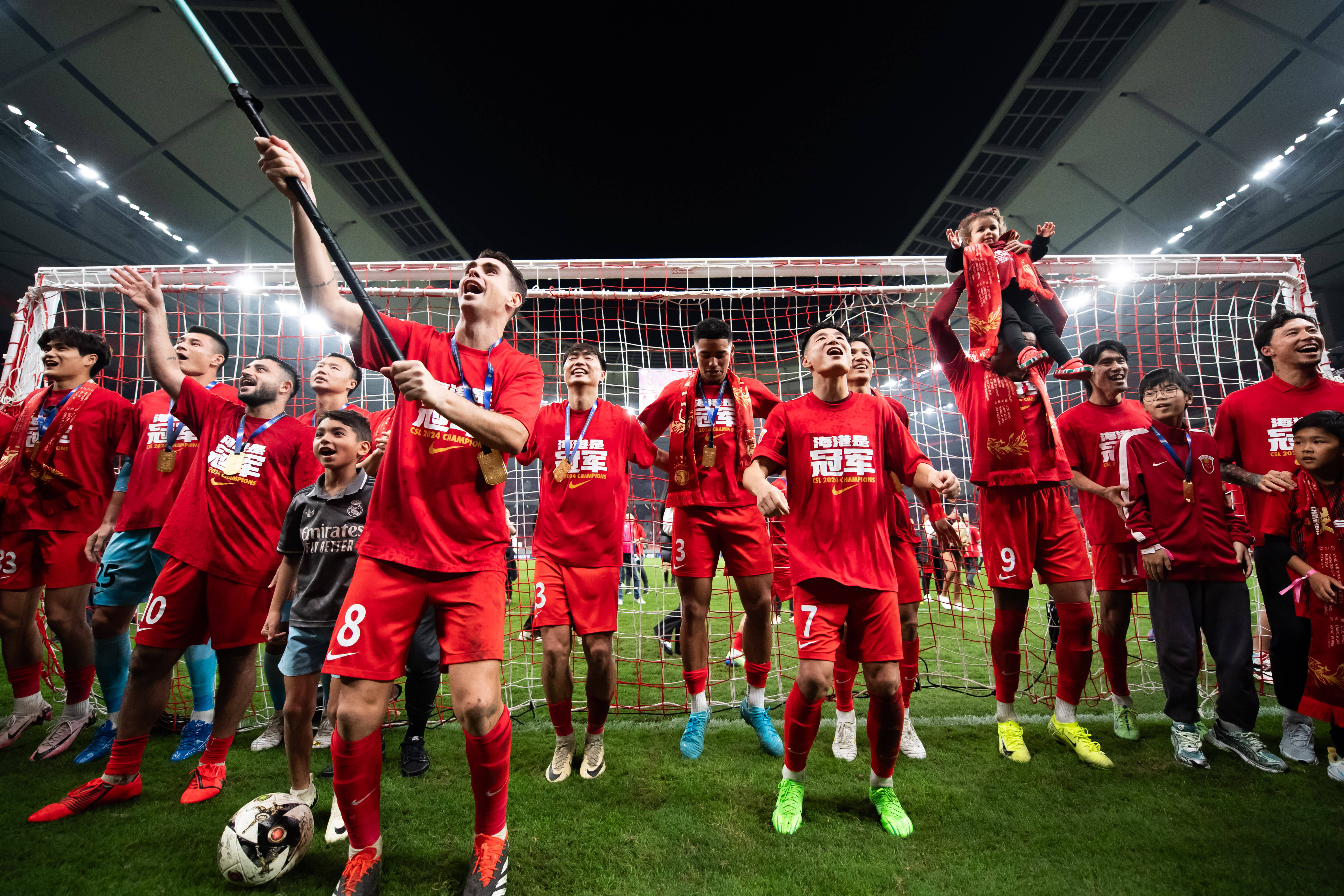 开云体育登录-联赛冠军的诞生给球队带来荣誉