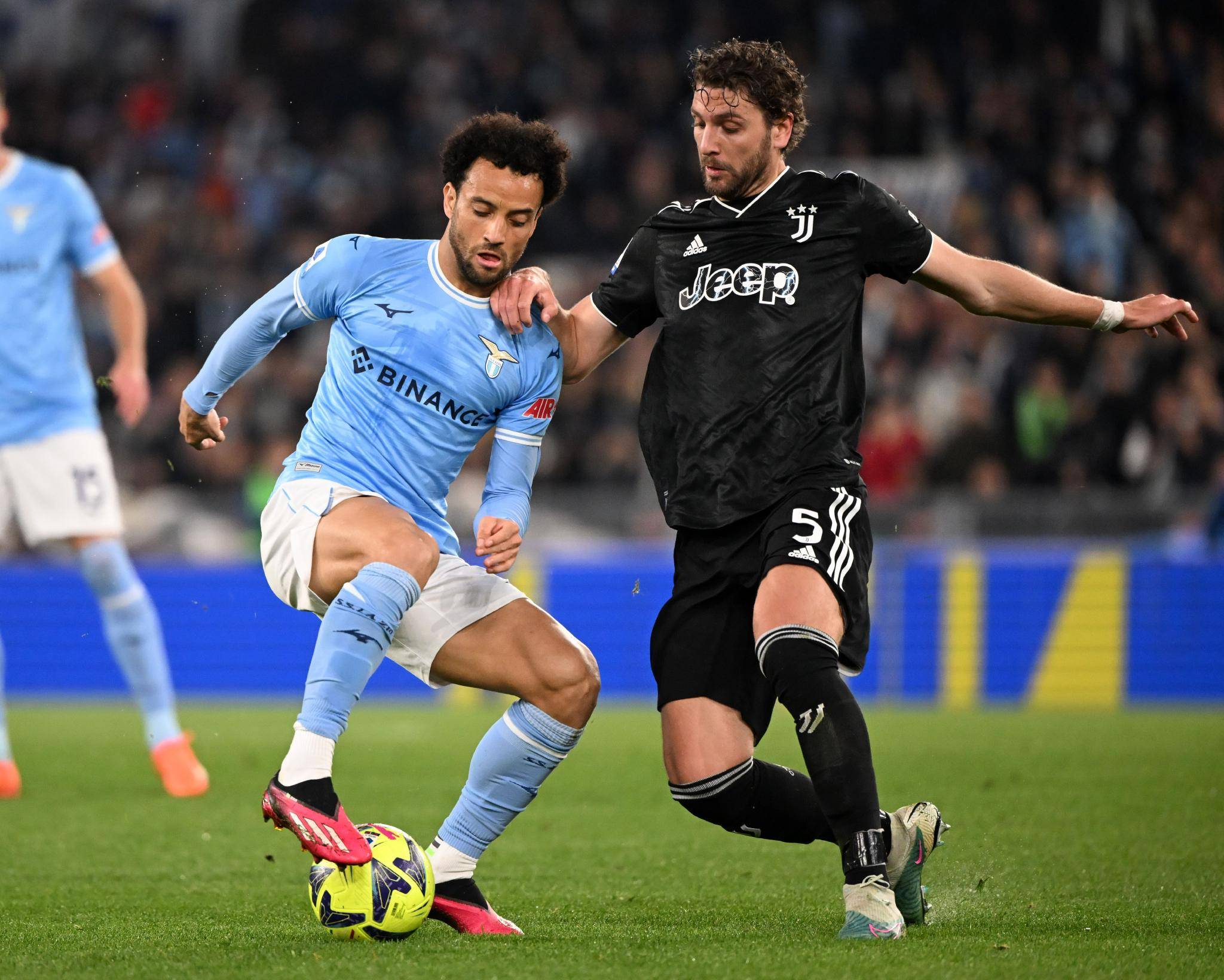 包含意甲球队备战国内冠军赛，士气高昂的词条