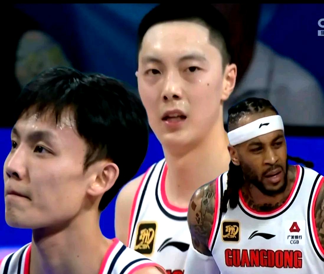 包含球队在比赛中派出全新首发阵容，意欲创造奇迹的词条