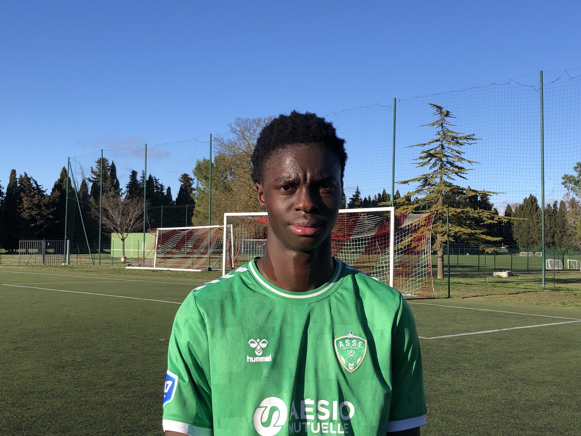 关于圣埃蒂安俱乐部暂停训练,球员休息调整状态的信息 关于圣埃蒂安俱乐部暂停训练,球员休息调整状态的信息