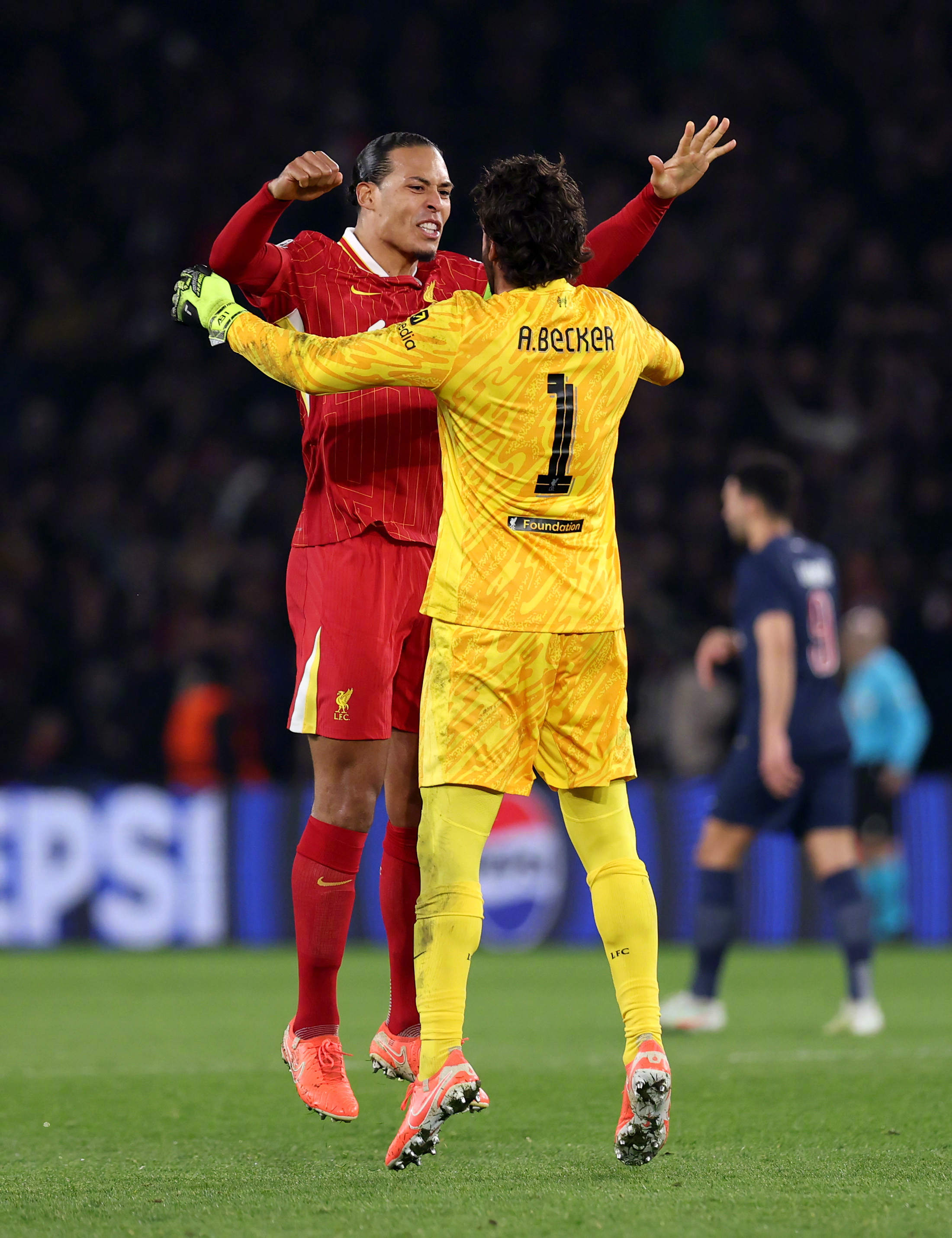 利物浦主场大胜多特蒙德，欧冠半决赛前景广阔