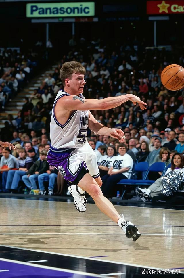 篮球场上的精湛技艺令人赞叹 篮球场上的精湛技艺令人赞叹