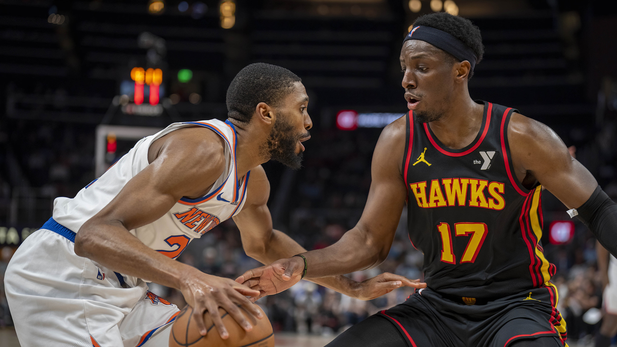 关于纽约尼克斯击败老鹰，升至东部前八的信息