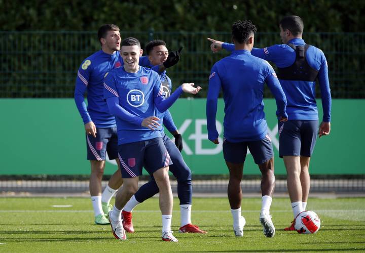 英格兰球队在阿尔巴尼亚赢得胜利