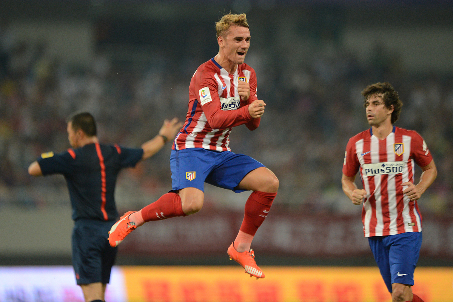 格列兹曼表现神勇，助力马德里竞技取得胜利