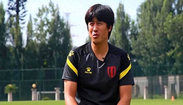 谢菲联球员团结协作，成功改写剧本取胜