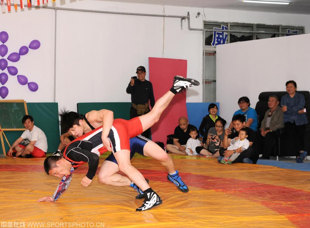 体育精神传承，欧预赛荣誉之战！