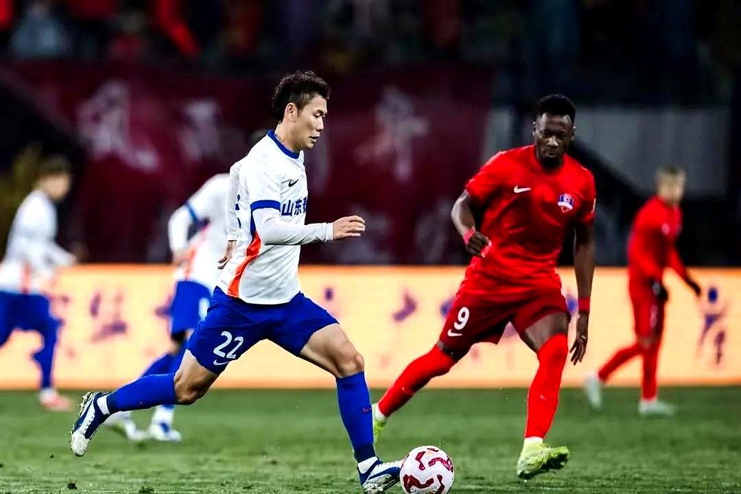 开云体育中国-青岛波克宁主场击败山东鲁能，上升一档