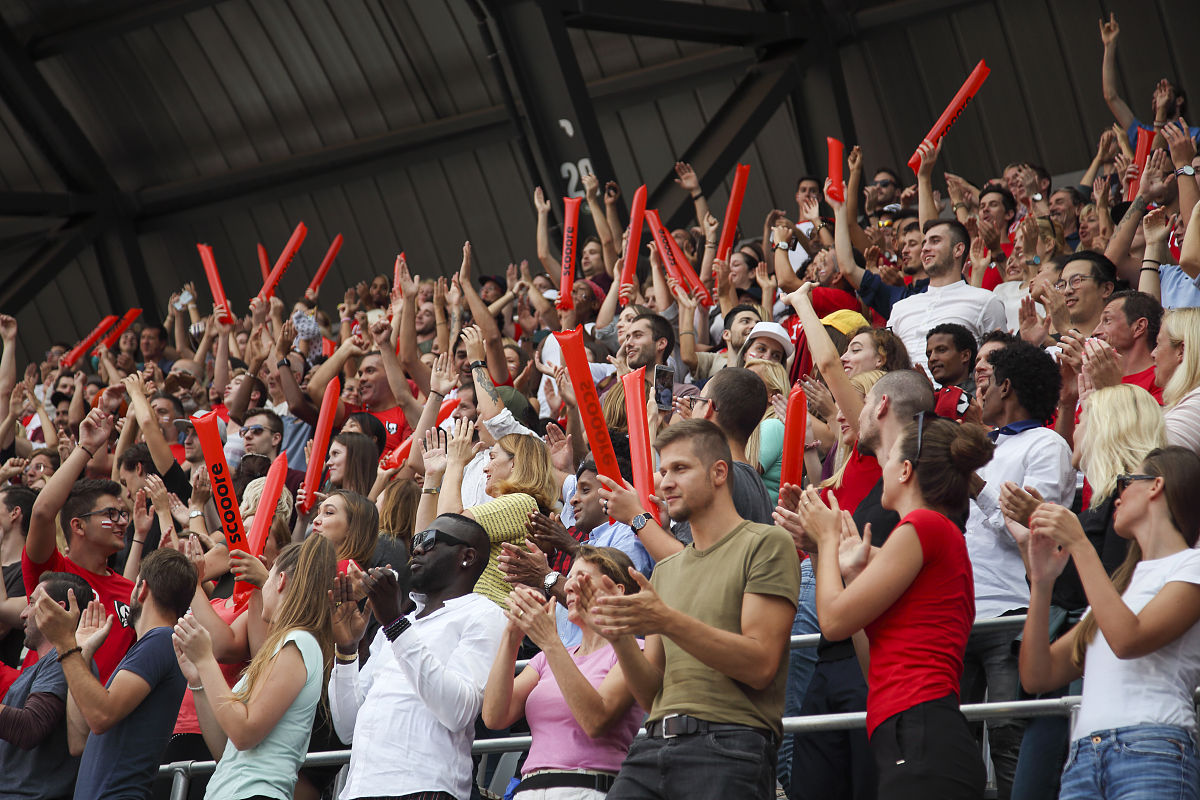 精彩比赛激发团队斗志,欢呼声不断的简单介绍 精彩比赛激发团队斗志,欢呼声不断的简单介绍