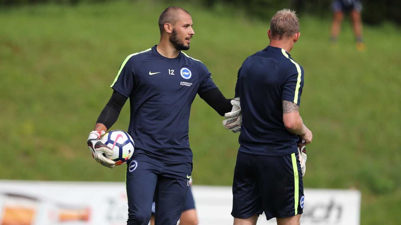 芬兰国家队备战国际友谊赛彭蒂拉主力备战