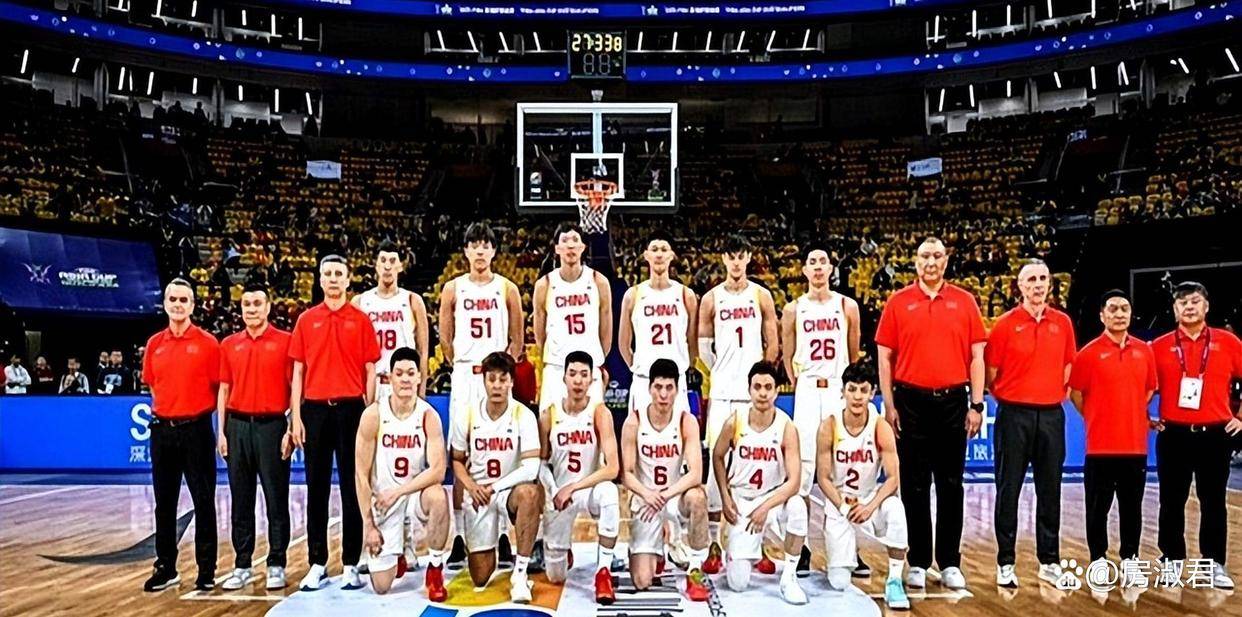 球队首发大名单公布，引发球迷热议谁将出场的简单介绍