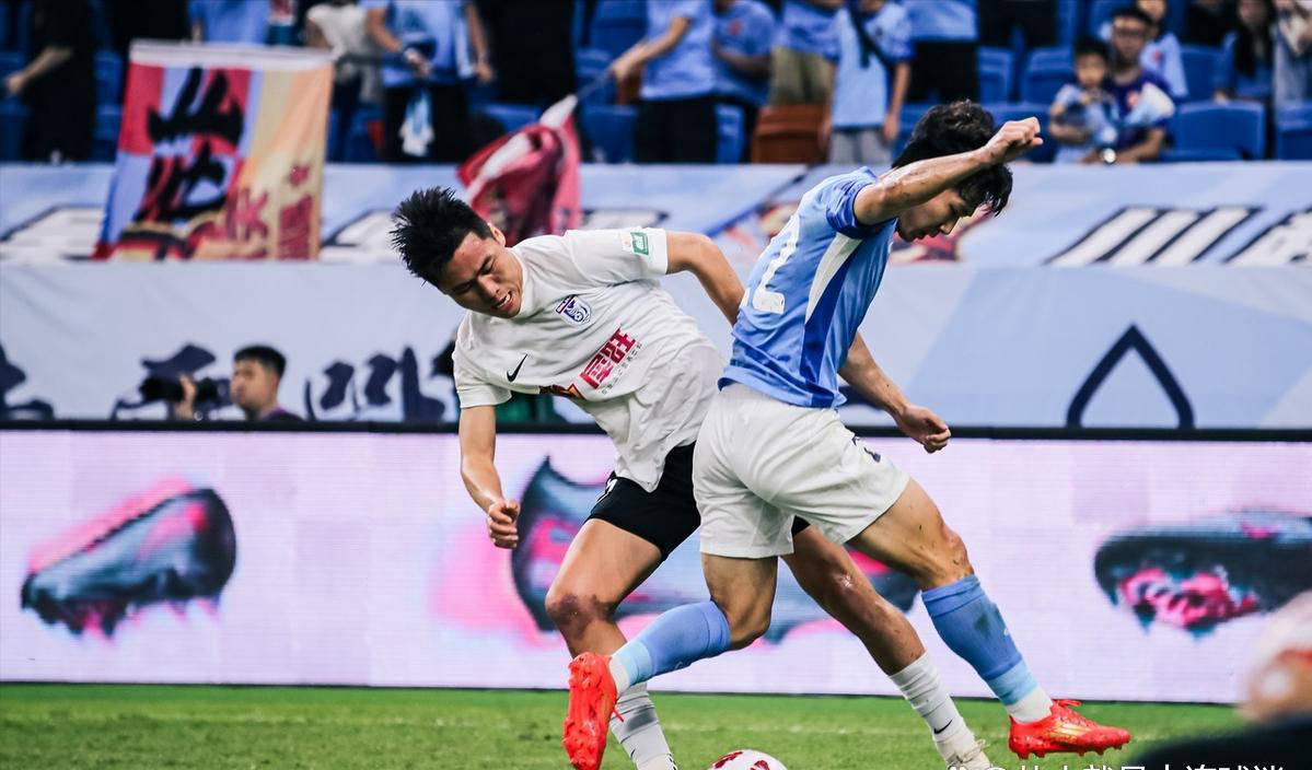 包含江苏苏宁客场战平成都谢菲联,取得宝贵积分的词条 包含江苏苏宁客场战平成都谢菲联,取得宝贵积分的词条