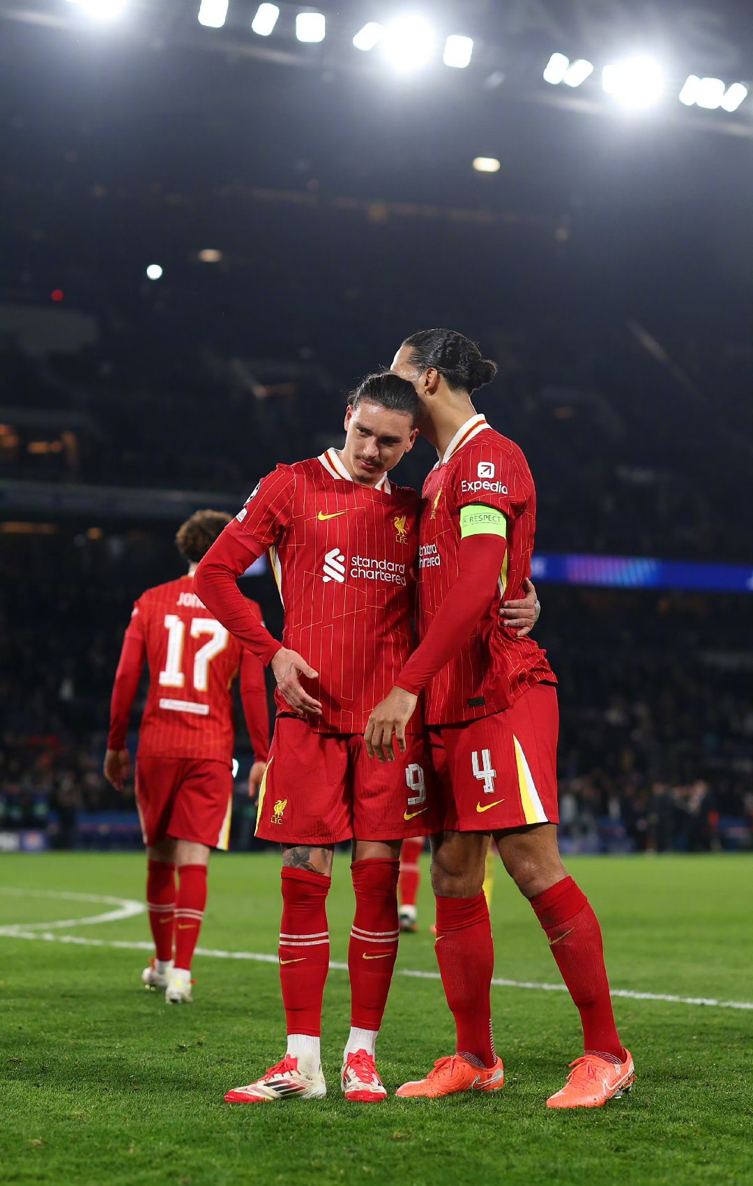 包含斯旺西主场不敌伯明翰，遭遇失利的词条