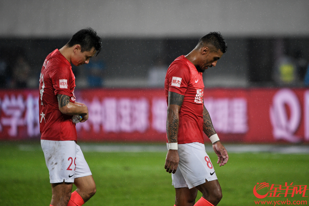 包含恒大客场不敌河南，遭遇一场失利的词条