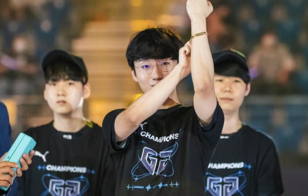 开云官网-DFM力克FNC，Knight拿下关键大龙焦点之战八强赛，让粉丝疯狂欢呼的简单介绍