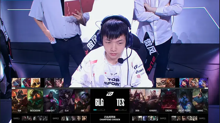 DFM轻取TES，Kanavi单局斩获MVP峡谷大战全球总决赛，让粉丝疯狂欢呼