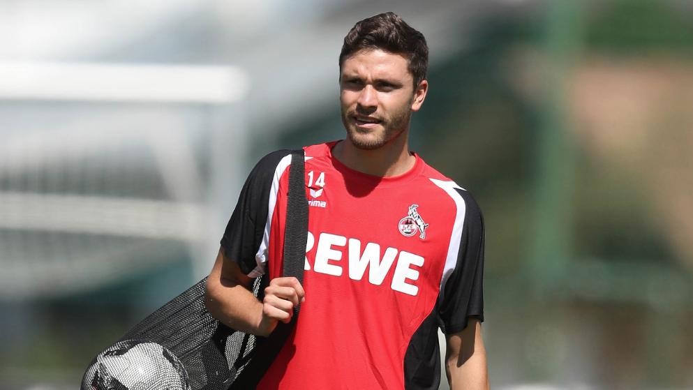 包含科隆队战胜对手，披挂争胜士气高昂的词条