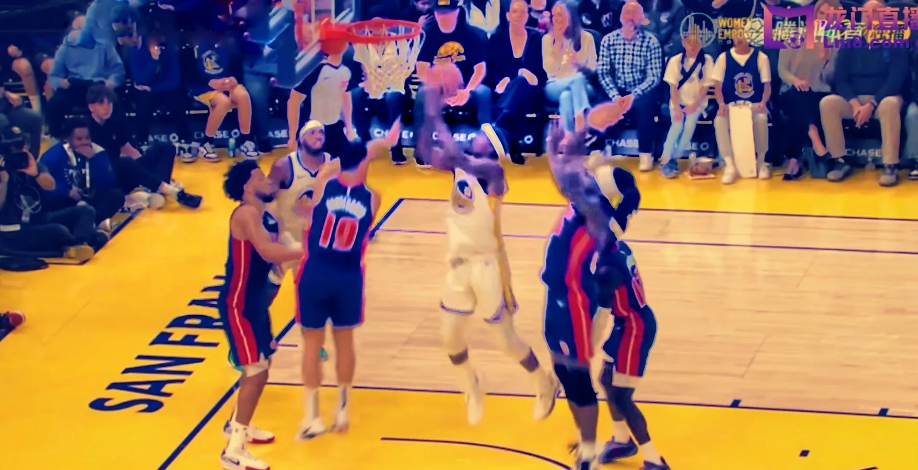 活塞队摆脱连败，取得两连胜