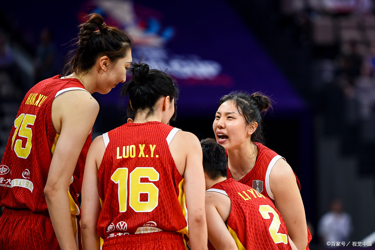 福克兰群岛女篮在比拼中击败保加利亚队