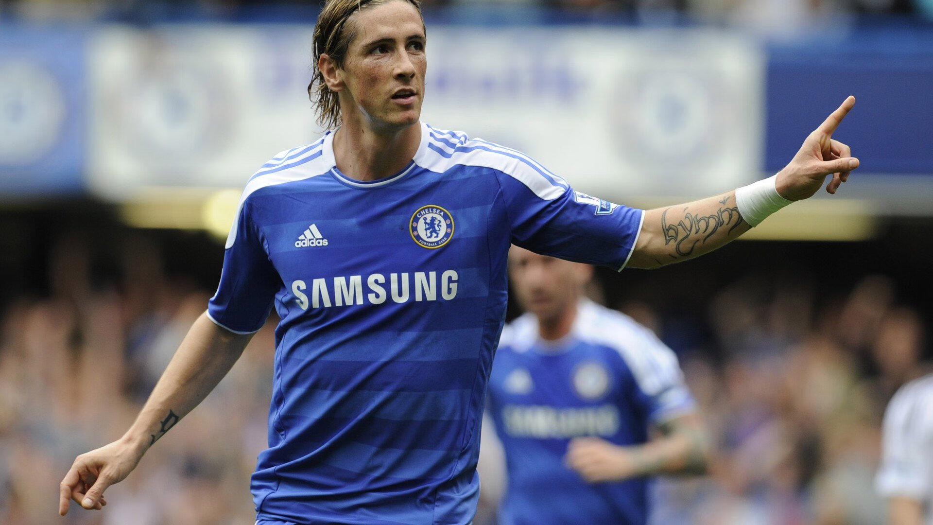 开云体育登录-桑巴与铁血，戈麦斯一骑绝尘，乌克兰鏖战巴西的悲壮史诗